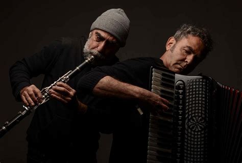 Klezmer Tango: A Mesmerizing Fusion of Jewish Folk Traditions and Argentinean Passion